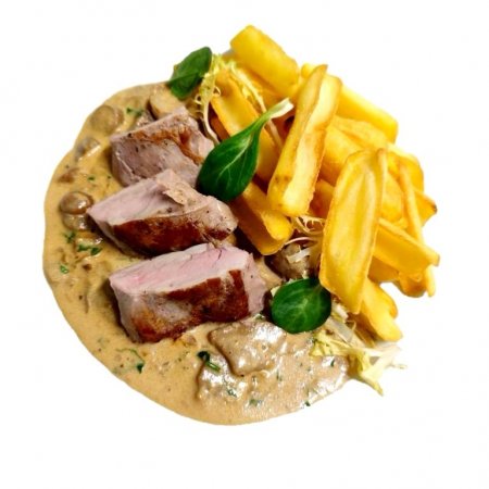 Bravčová panenka na dubákovej omáčke, hranolky rúrky